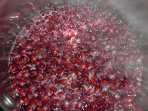 pomegranate seeds steeping